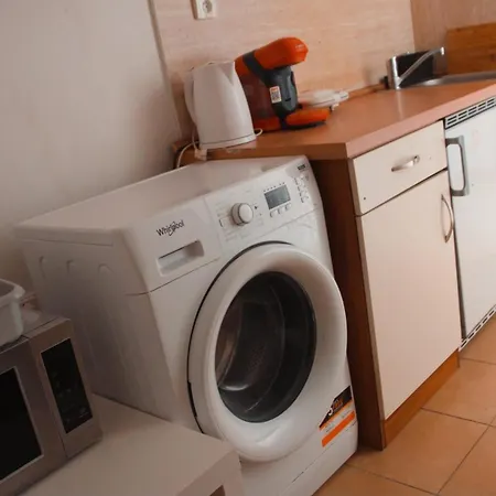 Wanderstay In The Heart Of Apartamento Bratislava